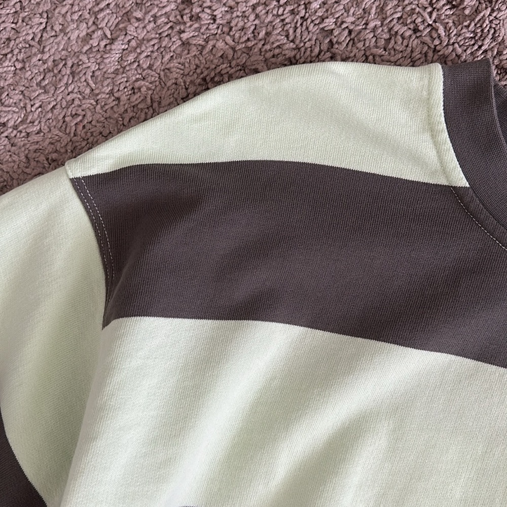 lululemon athletica Green and Gray Striped Sweatshirt - Picture 7 of 12
